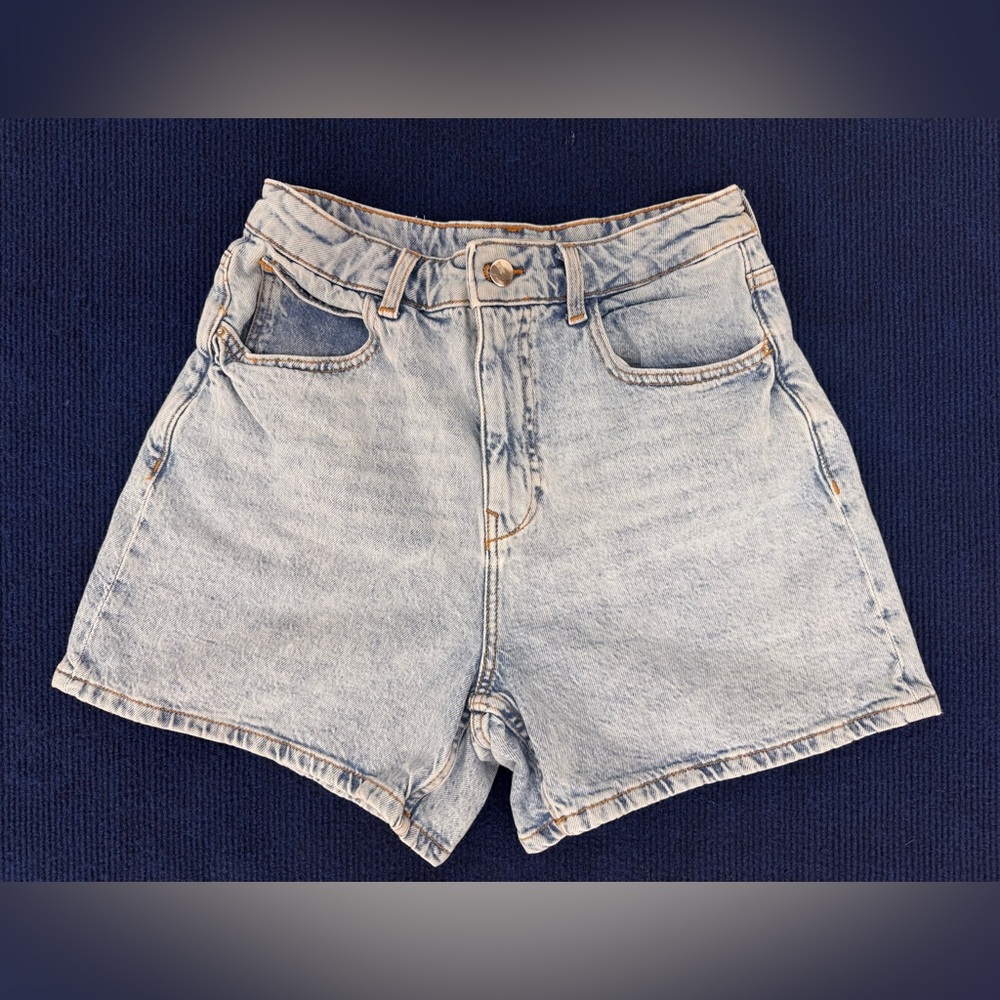 Zara Light Wash Jean Shorts